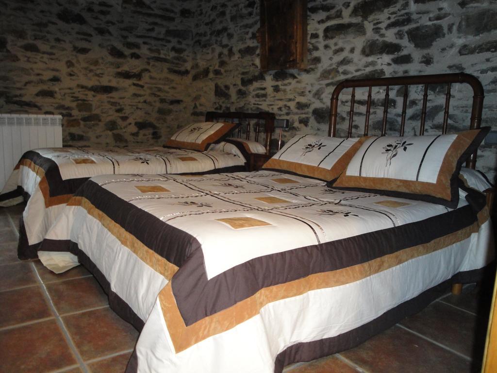 La Cabanya De Cal Forn De Serrat Queralbs Room photo